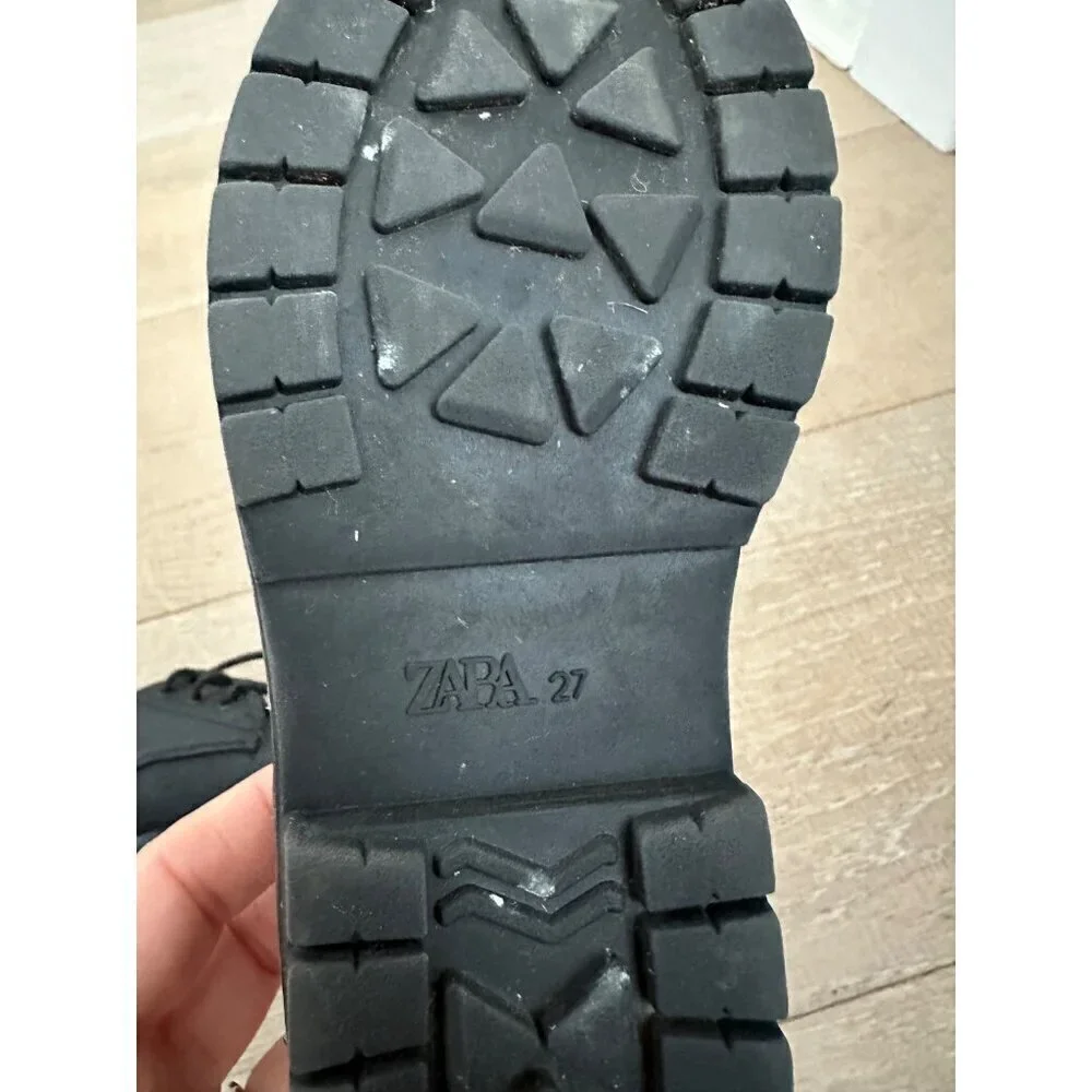 Zara Kids Black Lace-Up Leather Shoes Size 27 With Rugged Soles & Pull Tabs